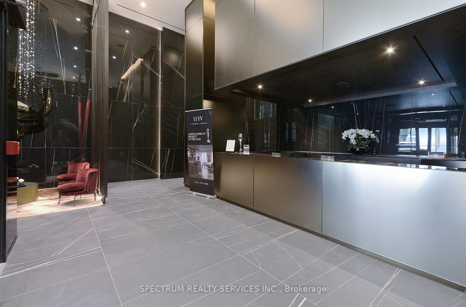 11 Yorkville Avenue, Unit 1905 - Photo 3