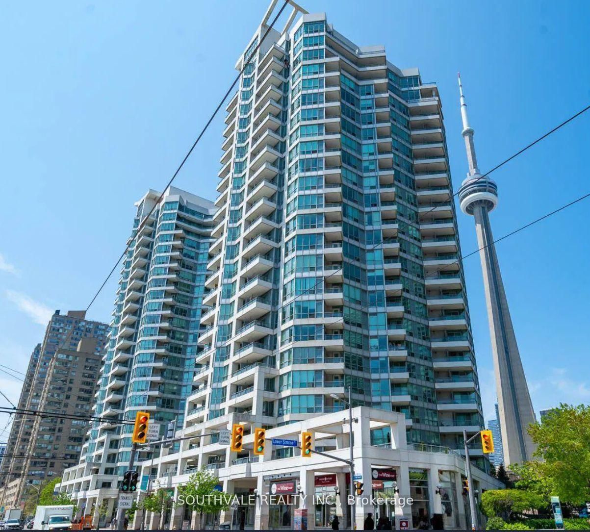 228 Queens Quay W, Unit 612