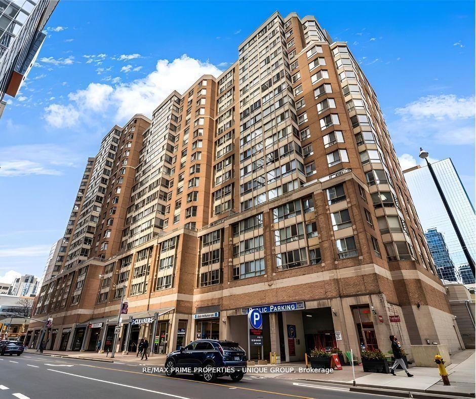 44 Gerrard Street W, Unit 1701
