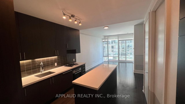409 - 29 Queens Quay E