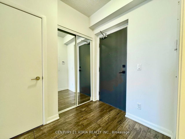712 - 435 Richmond Street W