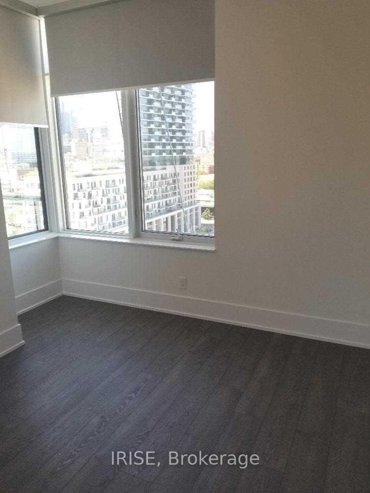 1 Edgewater Drive, Unit SPH24 - Photo 11
