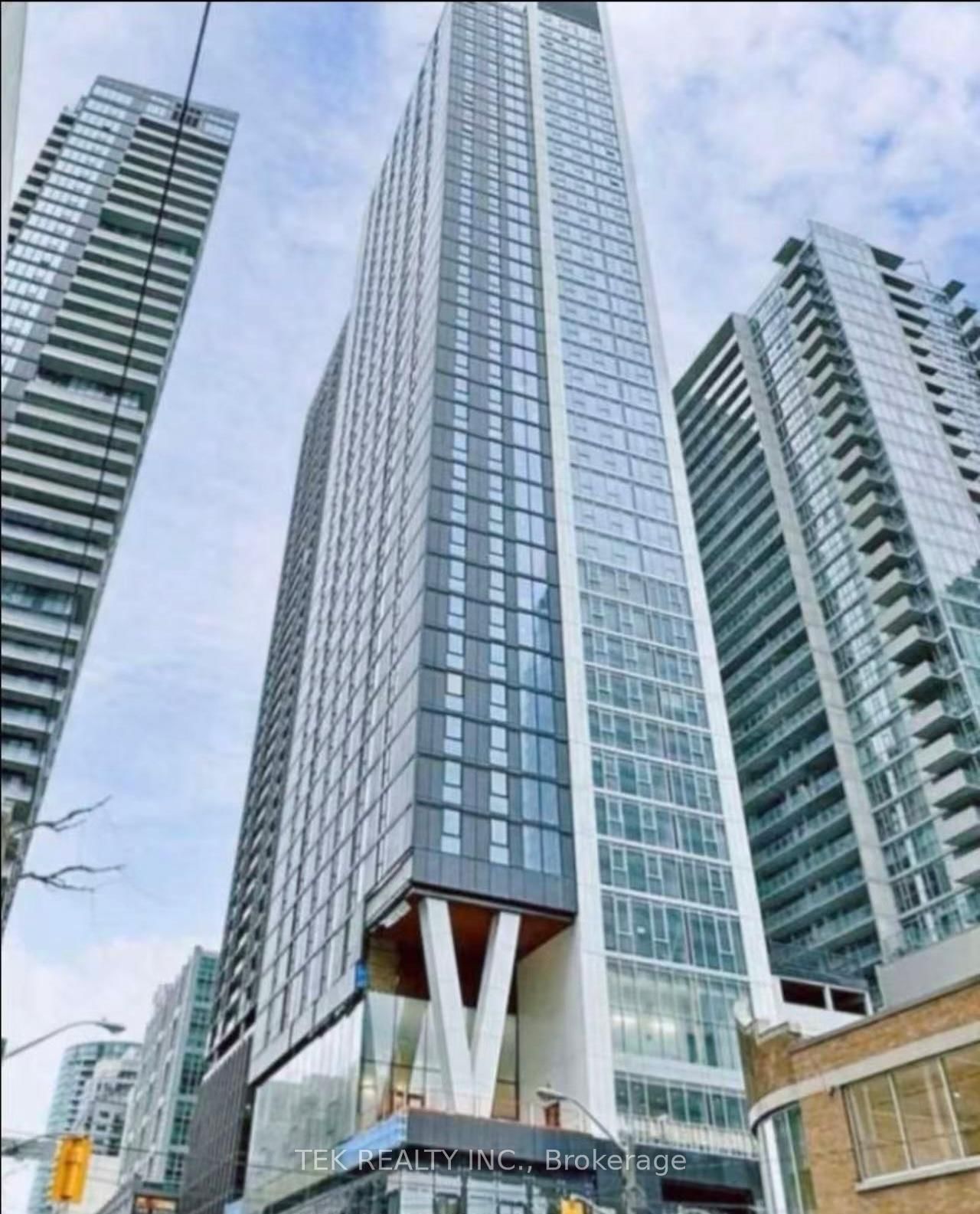 357 King Street W, Unit 1004