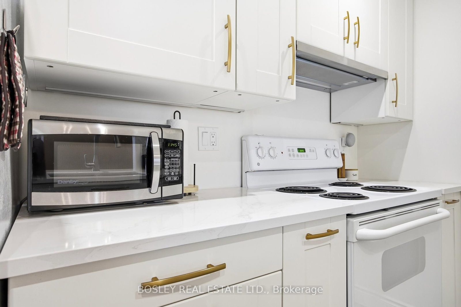 5 Concorde Place, Unit 611 - Photo 17