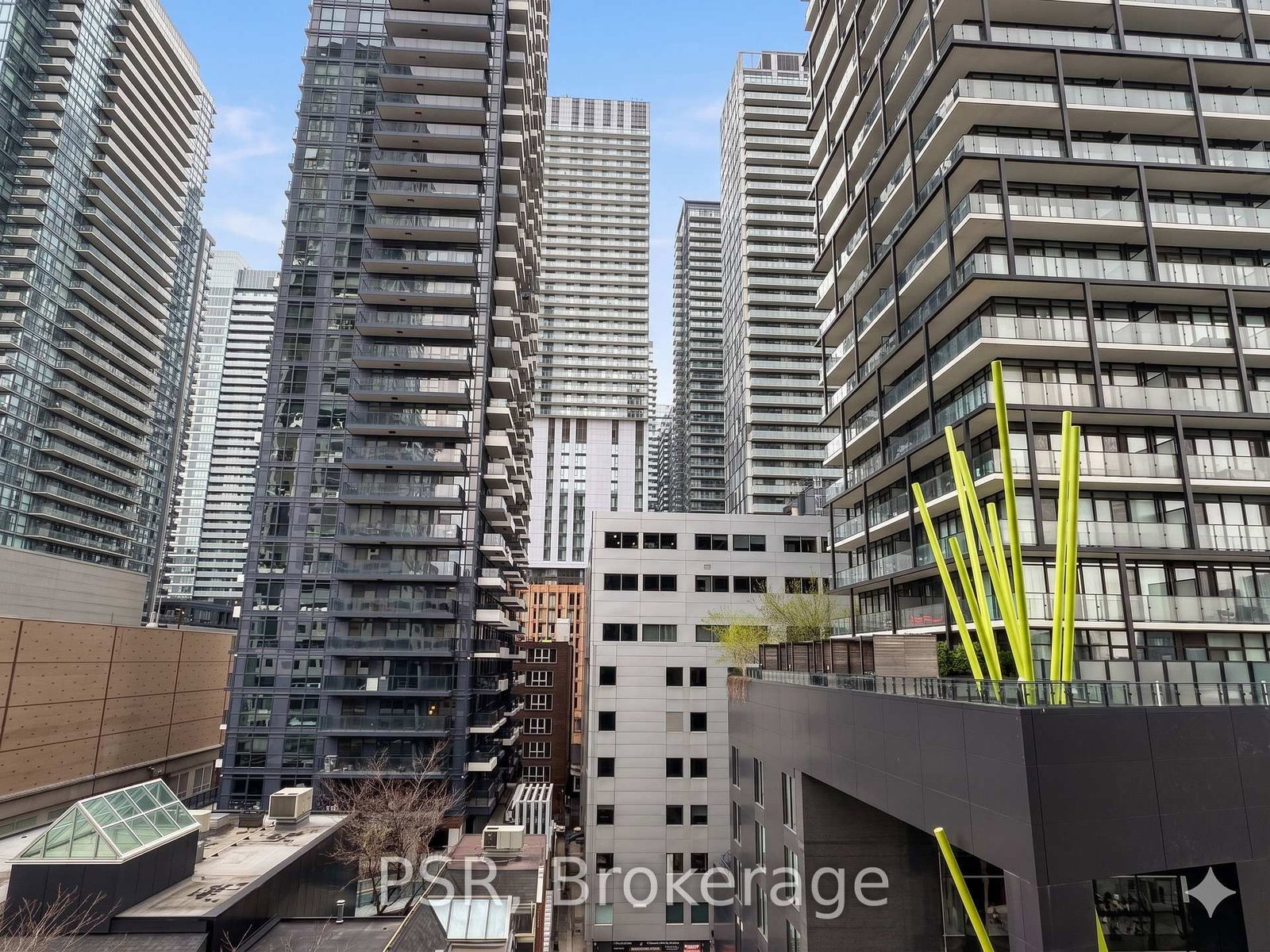 330 Richmond Street W, Unit 820 - Photo 19