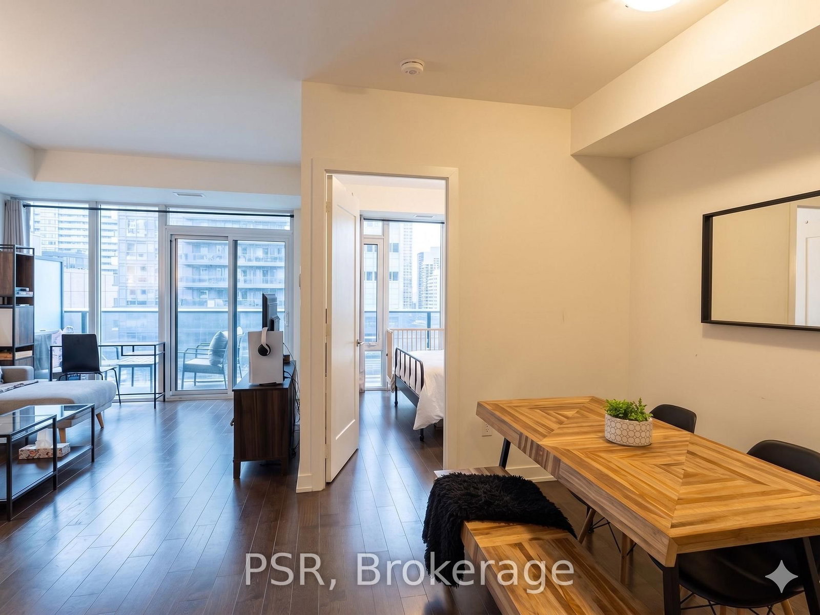 330 Richmond Street W, Unit 820 - Photo 9