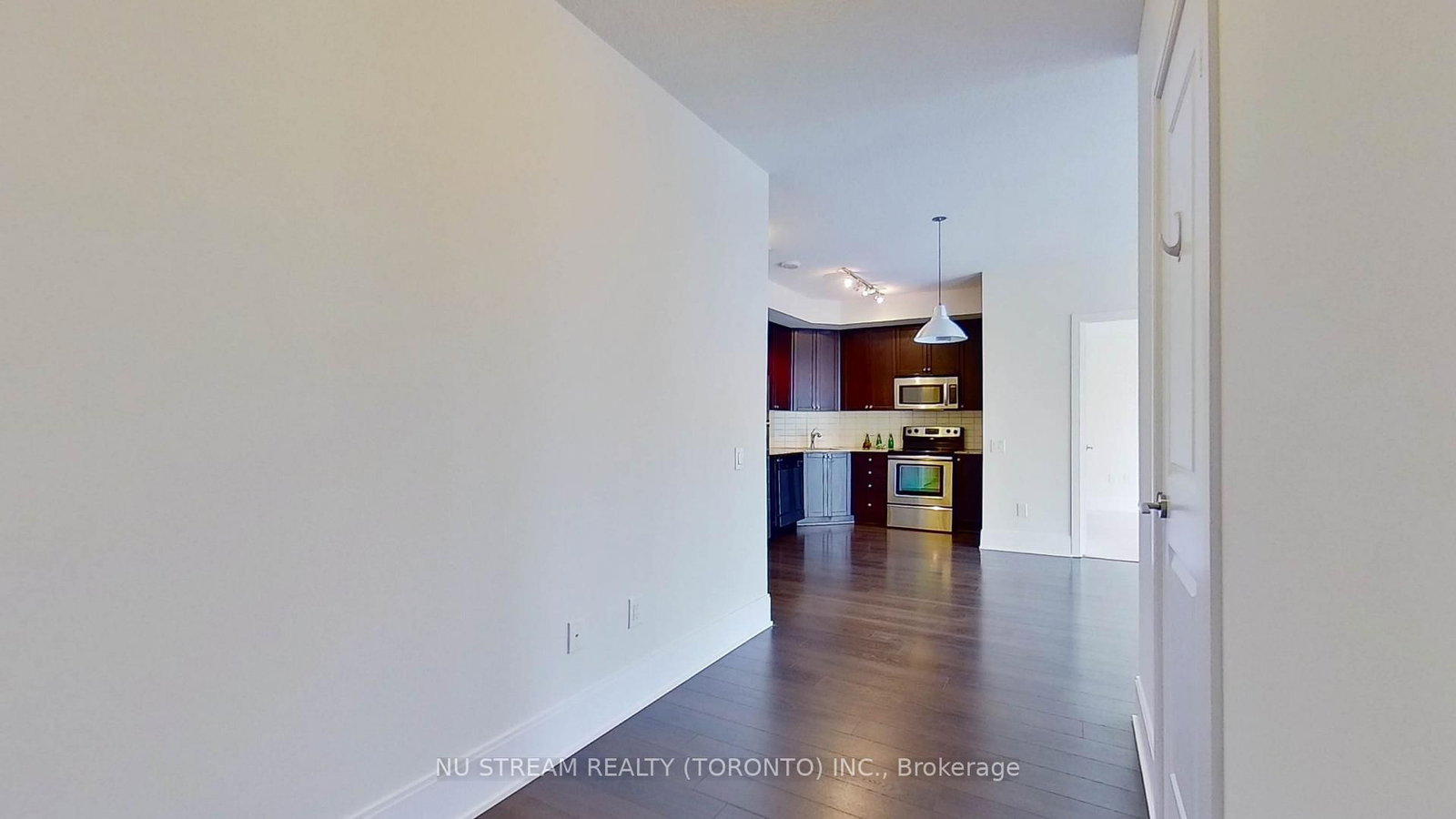 560 Front Street W, Unit 829 - Photo 11