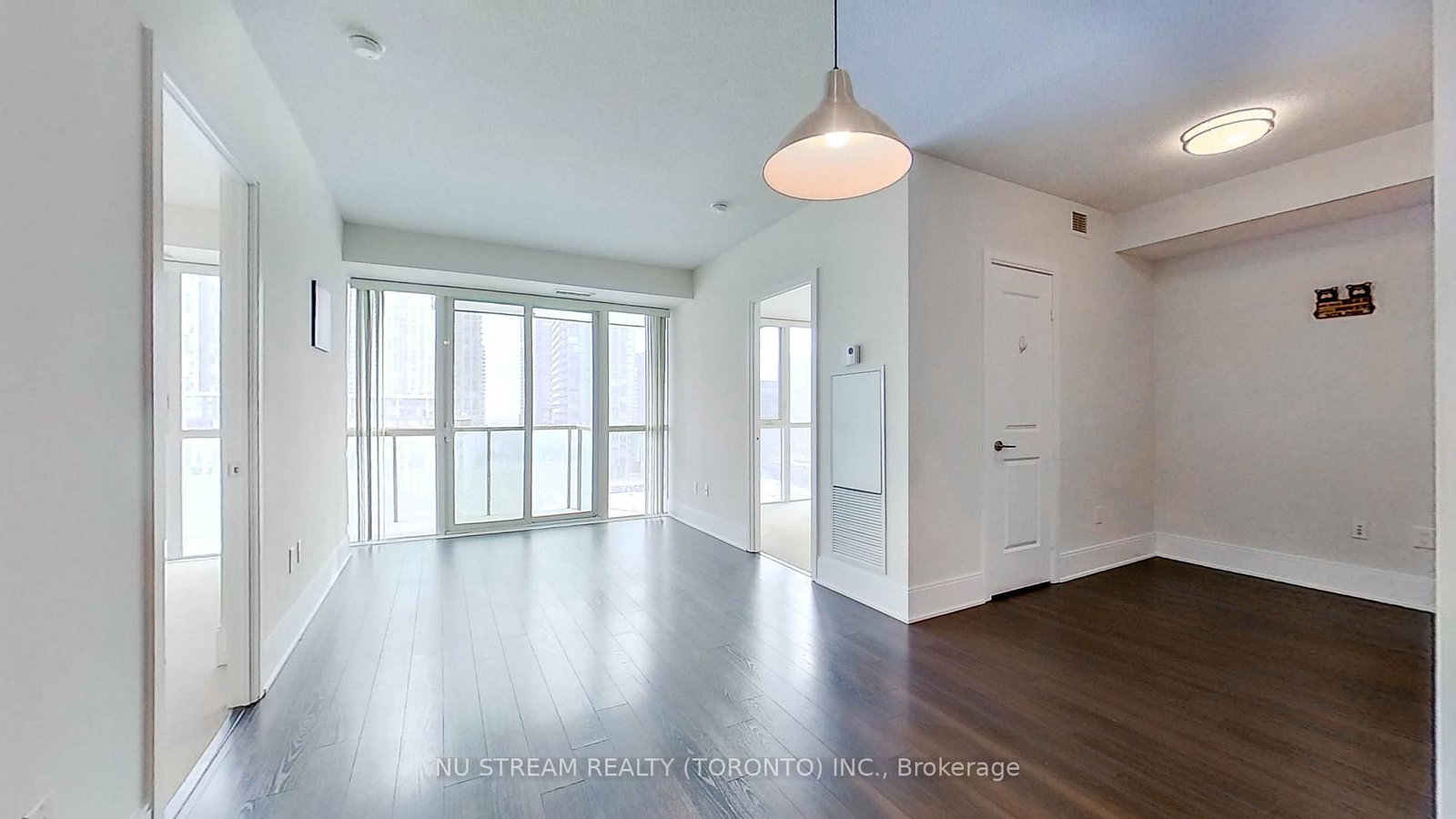 560 Front Street W, Unit 829 - Photo 15