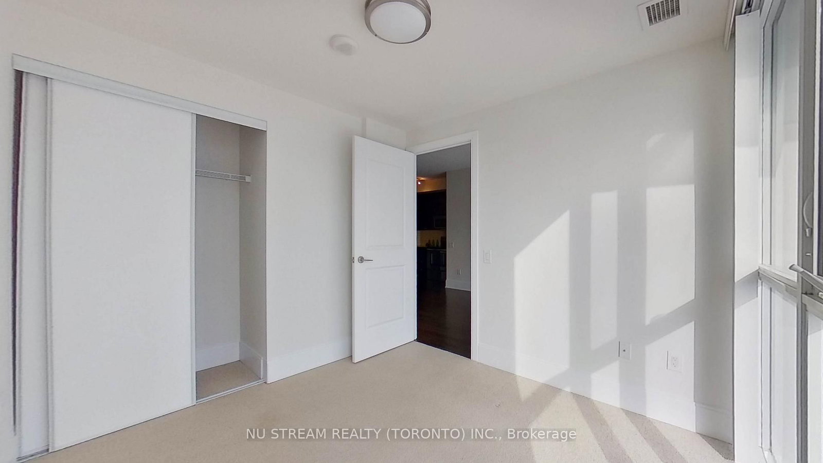 560 Front Street W, Unit 829 - Photo 19