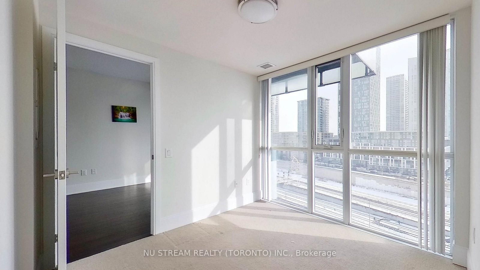 560 Front Street W, Unit 829 - Photo 20