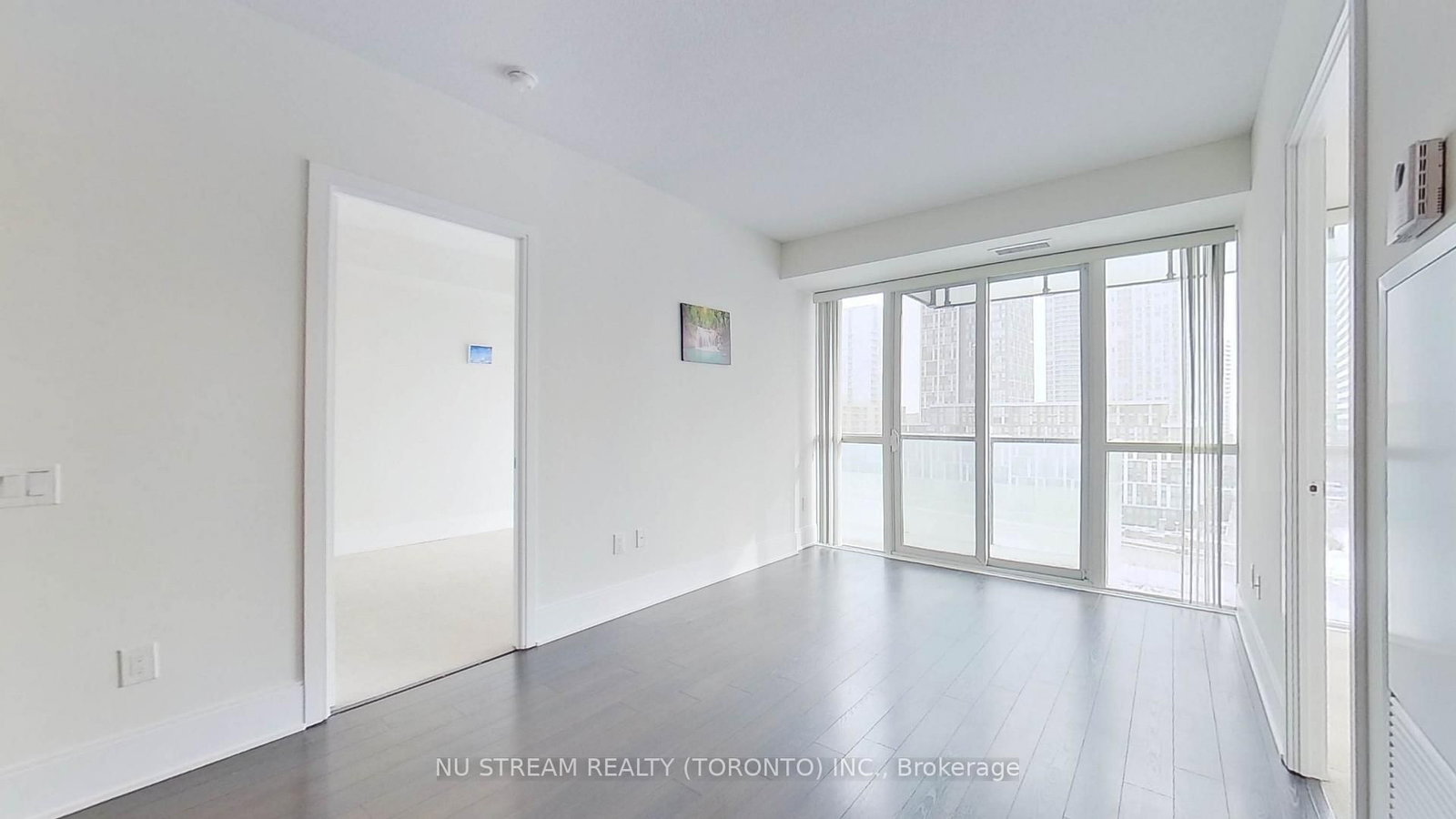 560 Front Street W, Unit 829 - Photo 21