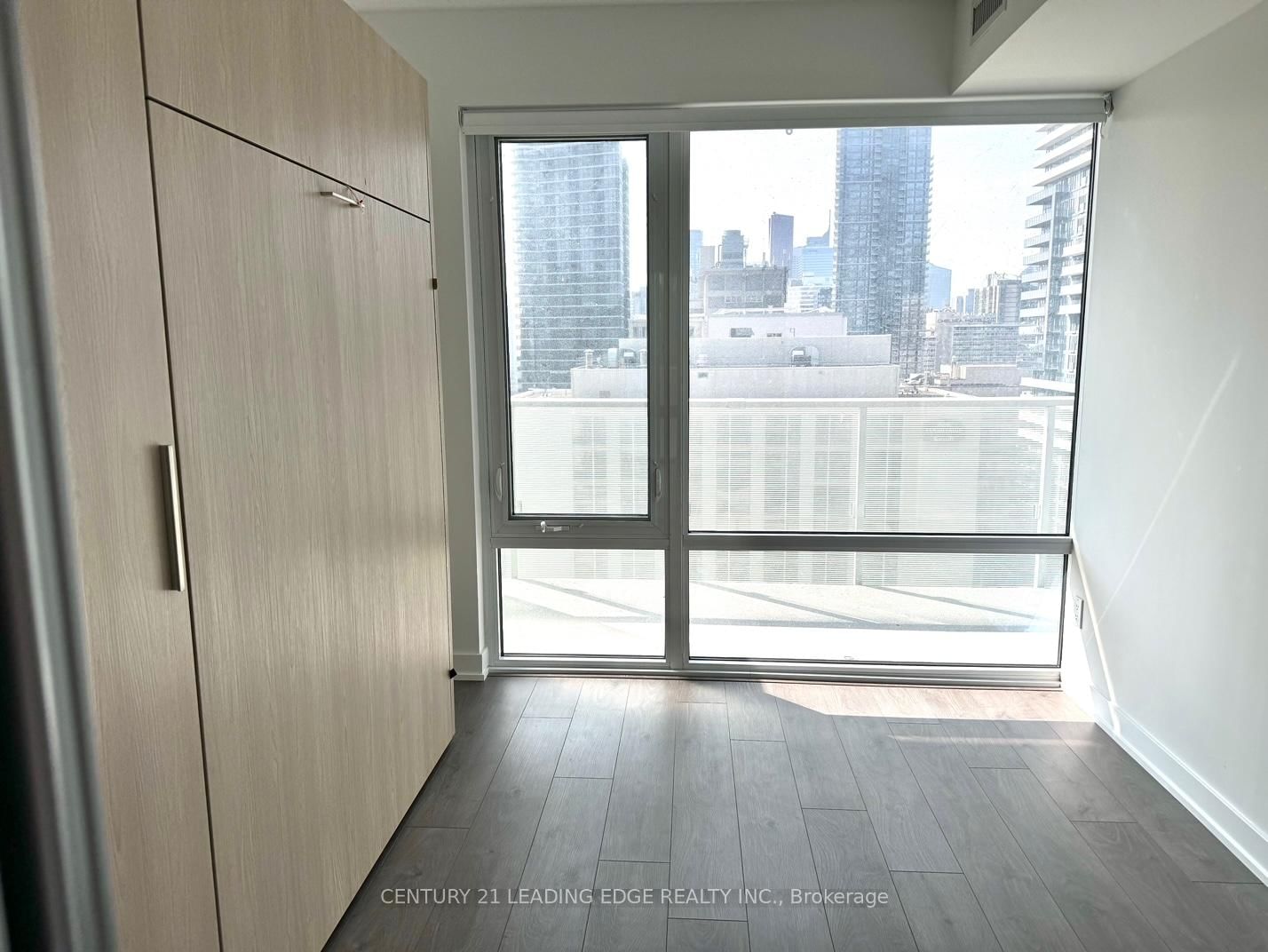 501 YONGE Street, Unit 1610 - Photo 4