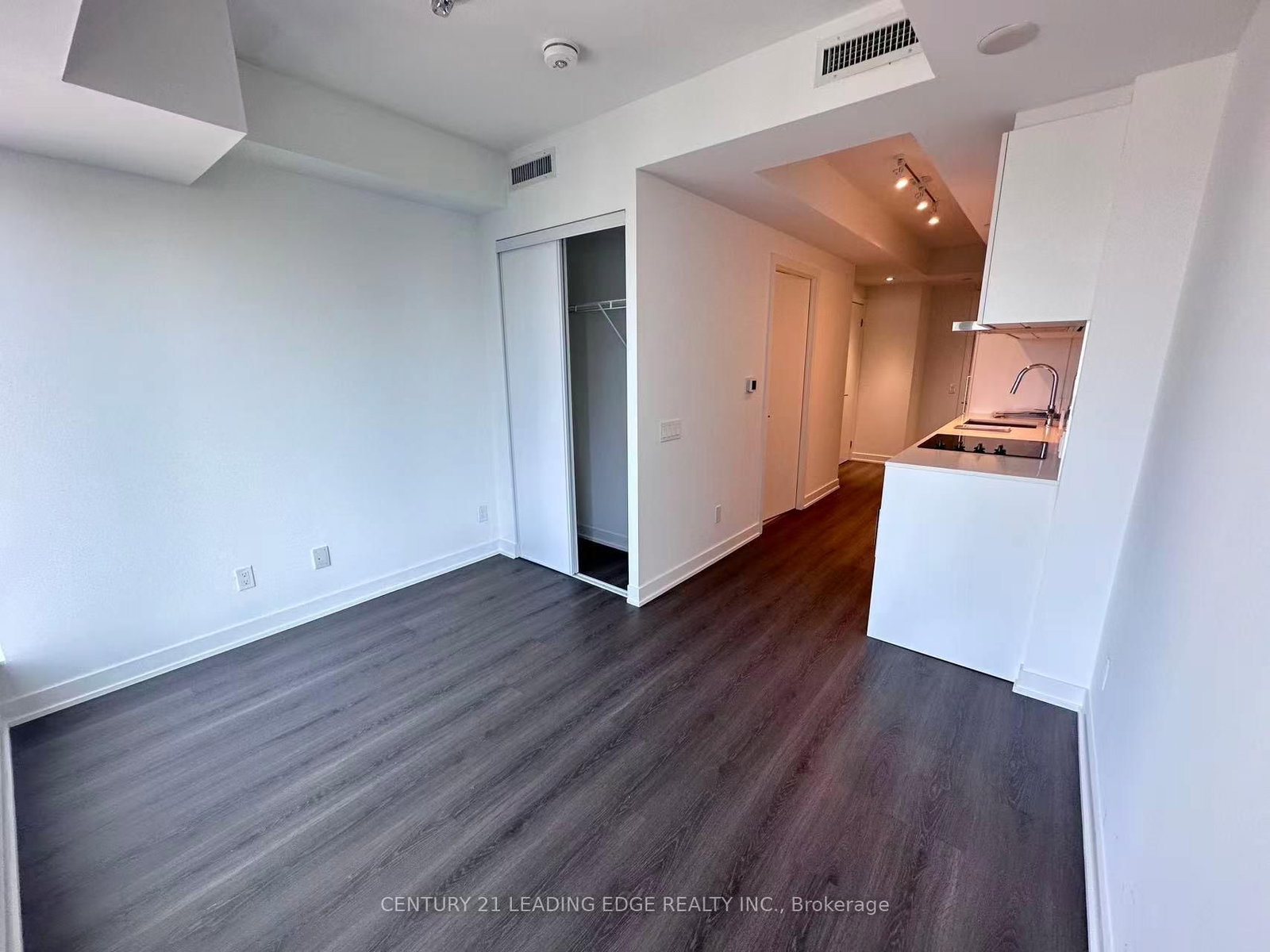 8 Wellesley Street W, Unit 4008 - Photo 4