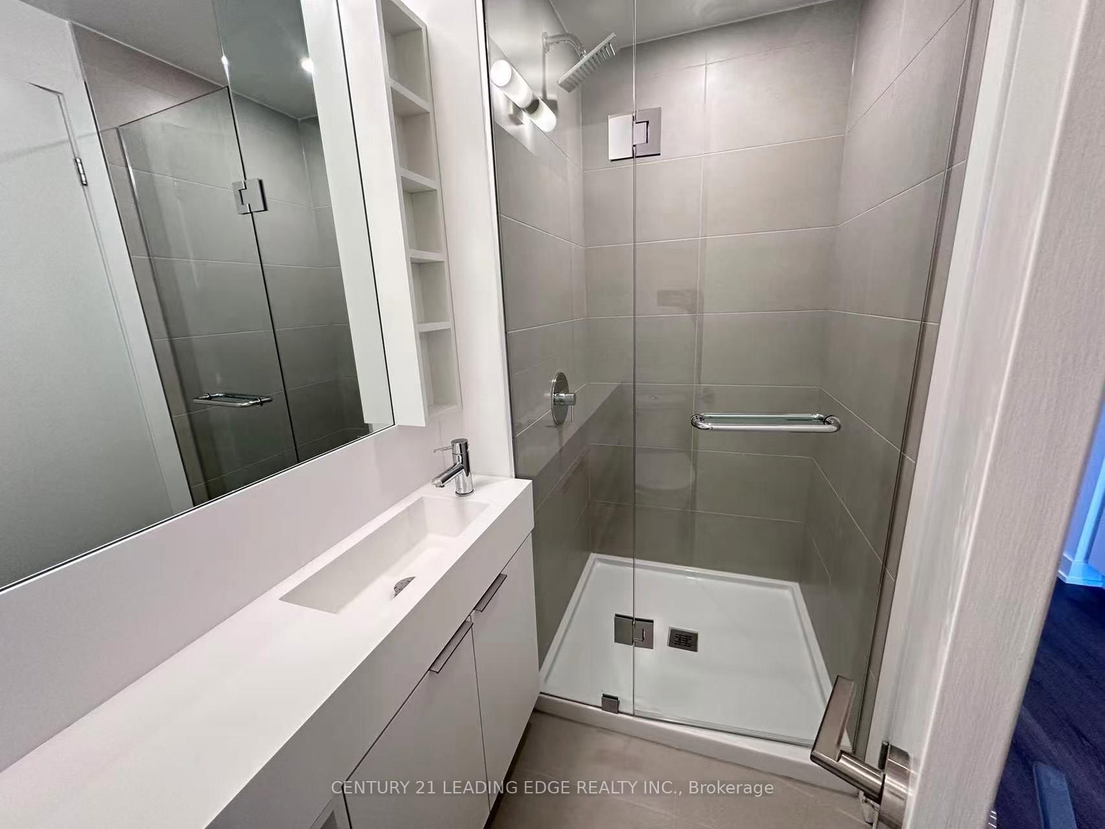8 Wellesley Street W, Unit 4008 - Photo 7