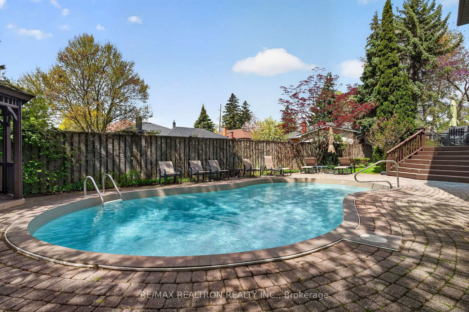 15 Sunforest Court - Photo 4