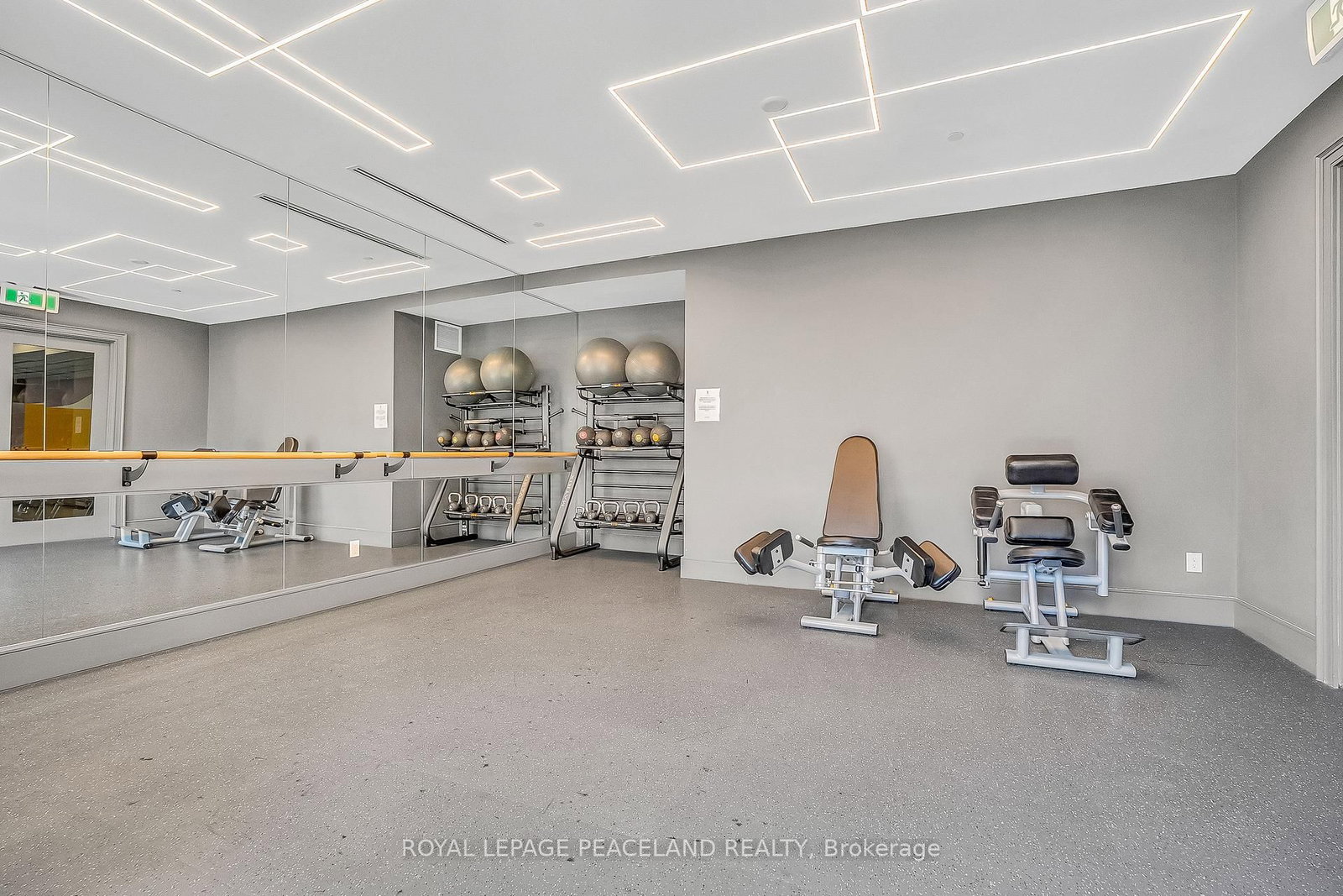 75 Canterbury Place, Unit 1215 - Photo 22