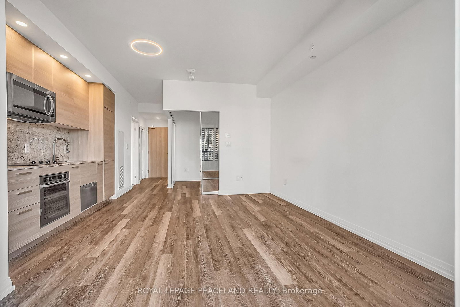 75 Canterbury Place, Unit 1215 - Photo 8