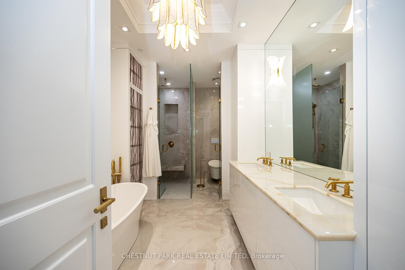 77 Clarendon Avenue, Unit 302 - Photo 18