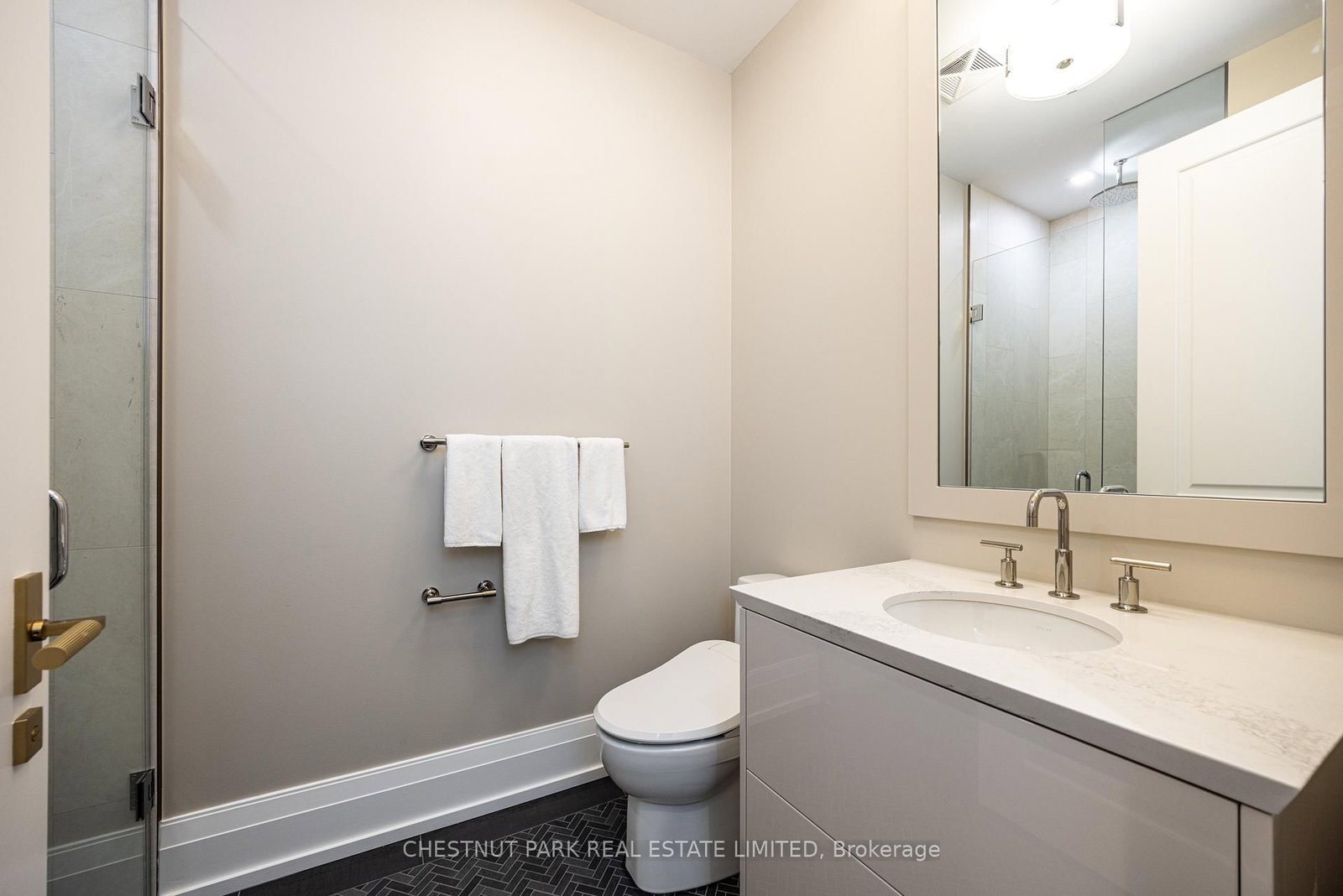77 Clarendon Avenue, Unit 302 - Photo 22