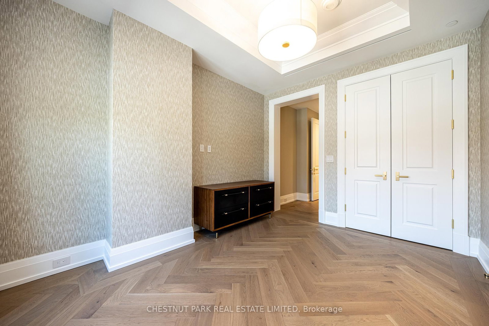 77 Clarendon Avenue, Unit 302 - Photo 23