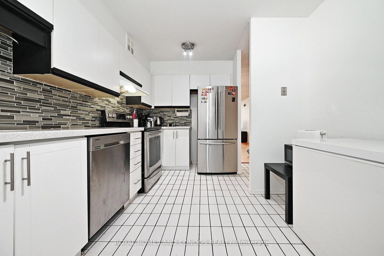 45 Carlton Avenue, Unit 1111 - Photo 17