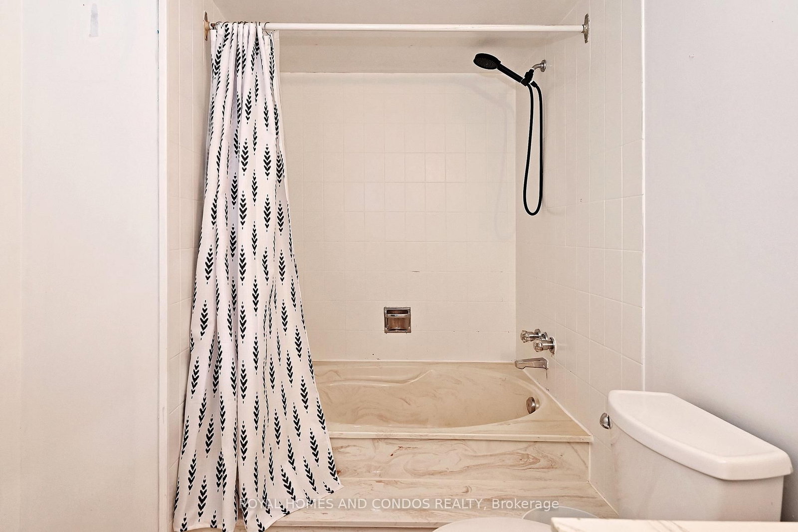 45 Carlton Avenue, Unit 1111 - Photo 26
