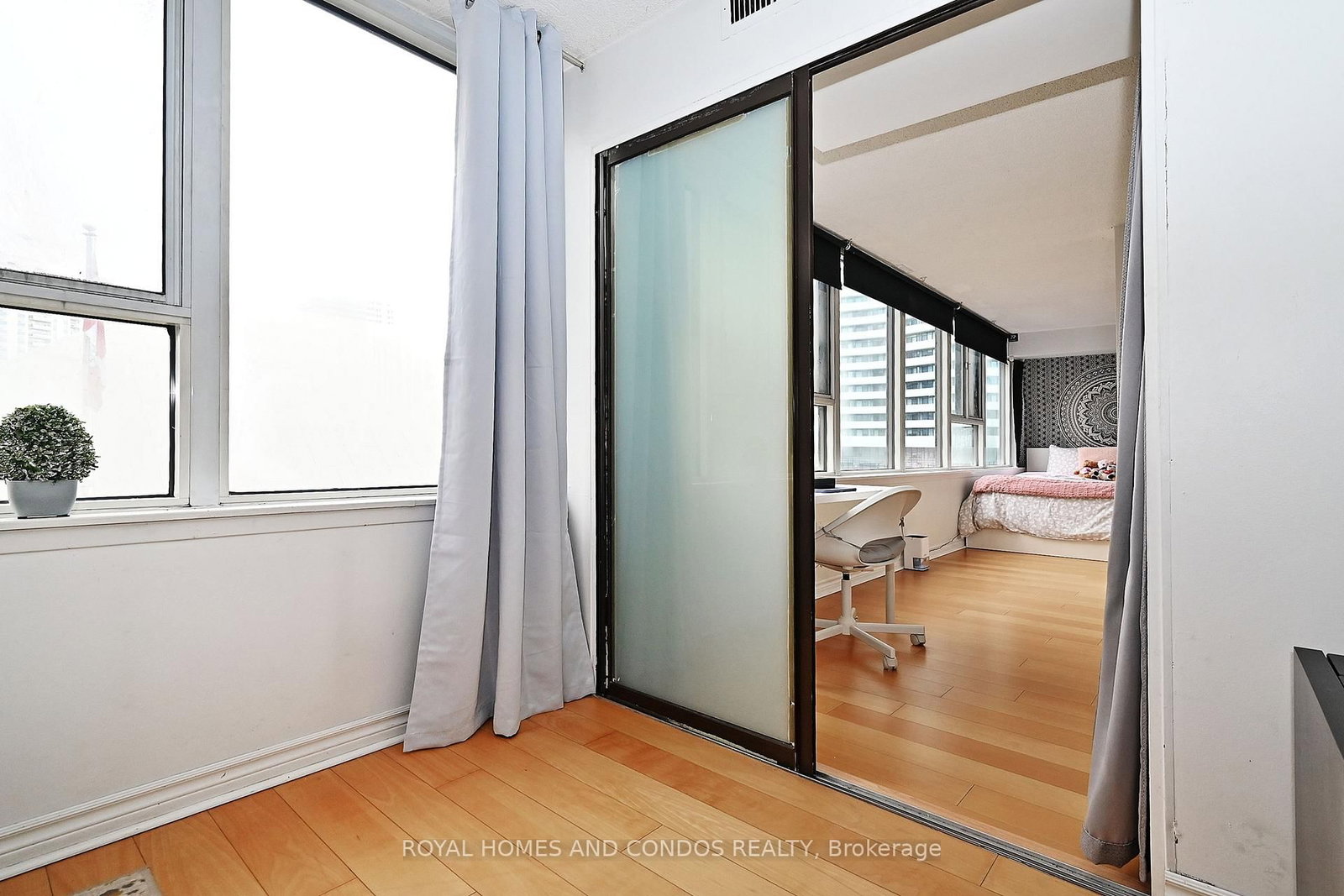 45 Carlton Avenue, Unit 1111 - Photo 27