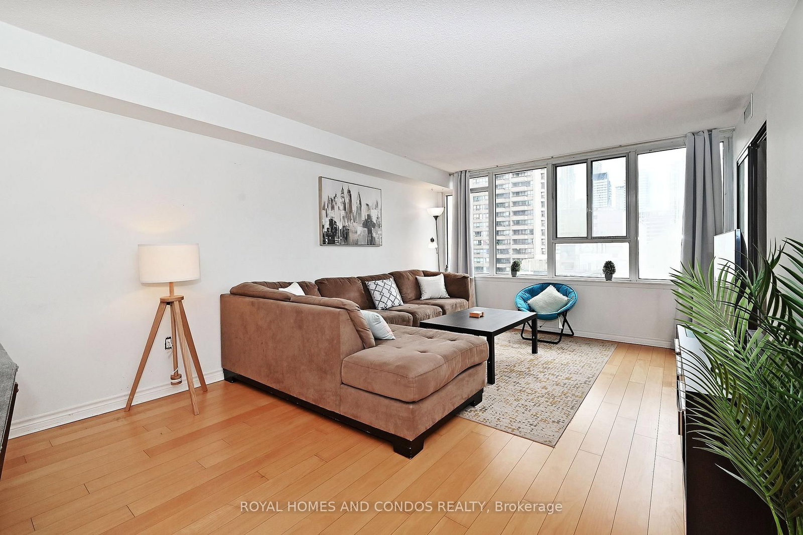 45 Carlton Avenue, Unit 1111 - Photo 6