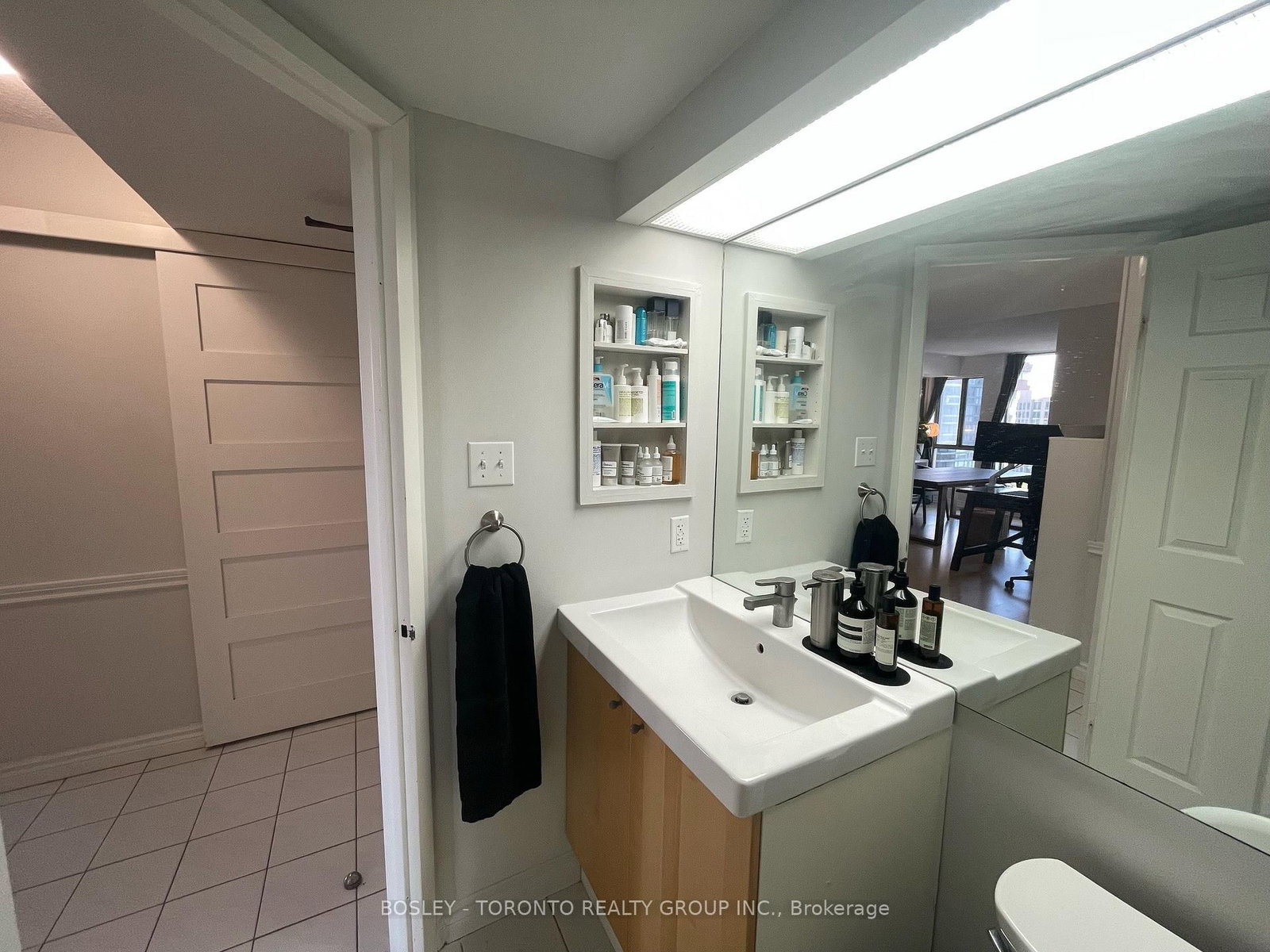 40 Scollard Street, Unit 1104 - Photo 12