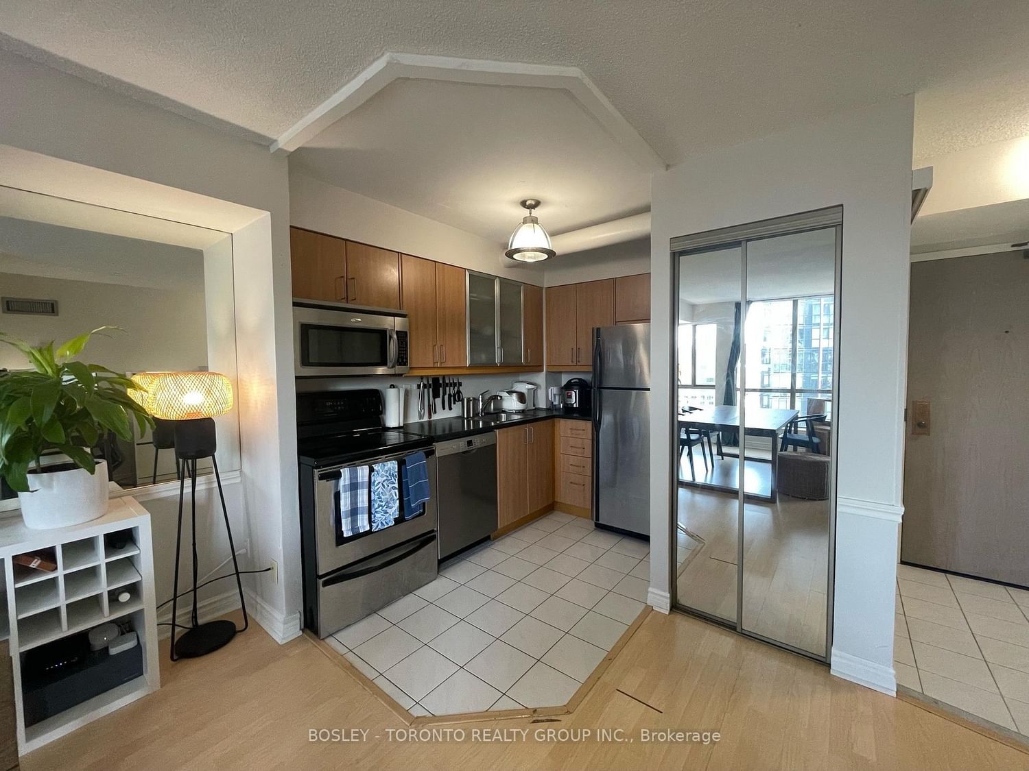 40 Scollard Street, Unit 1104 - Photo 13