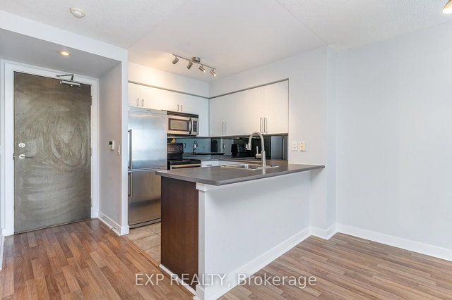 1810 - 50 Lynn Williams Street