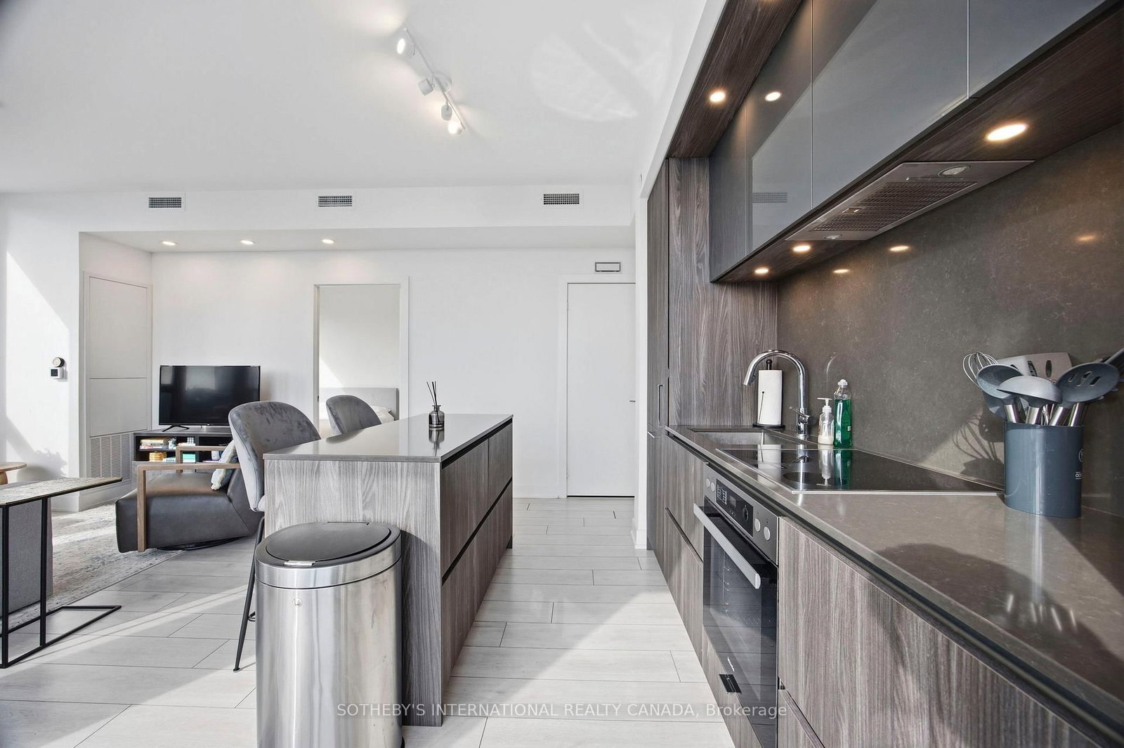 35 Mercer Street, Unit 2410 - Photo 9
