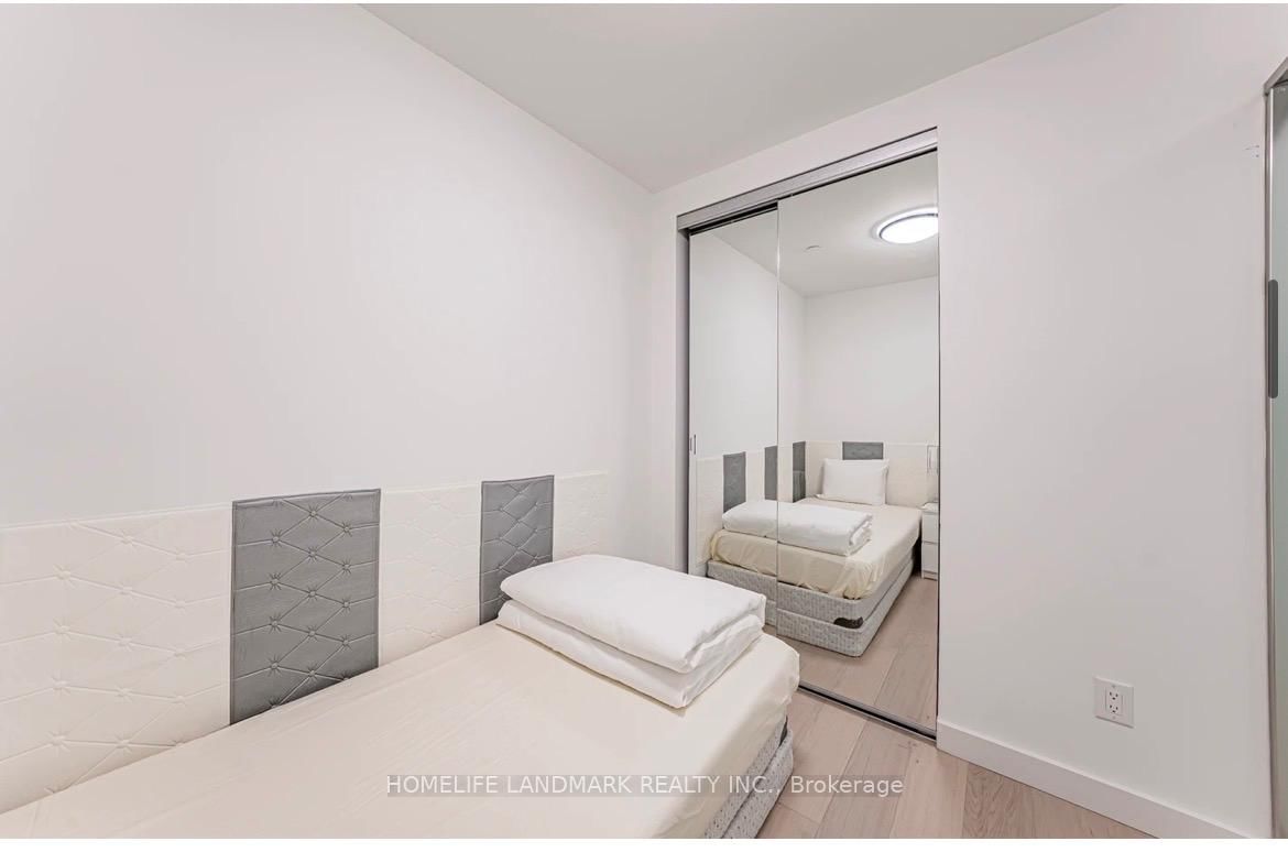 81 Wellesley Street E, Unit 307 - Photo 14