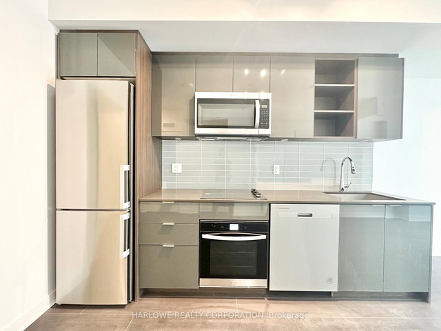 538 - 543 Richmond Street W