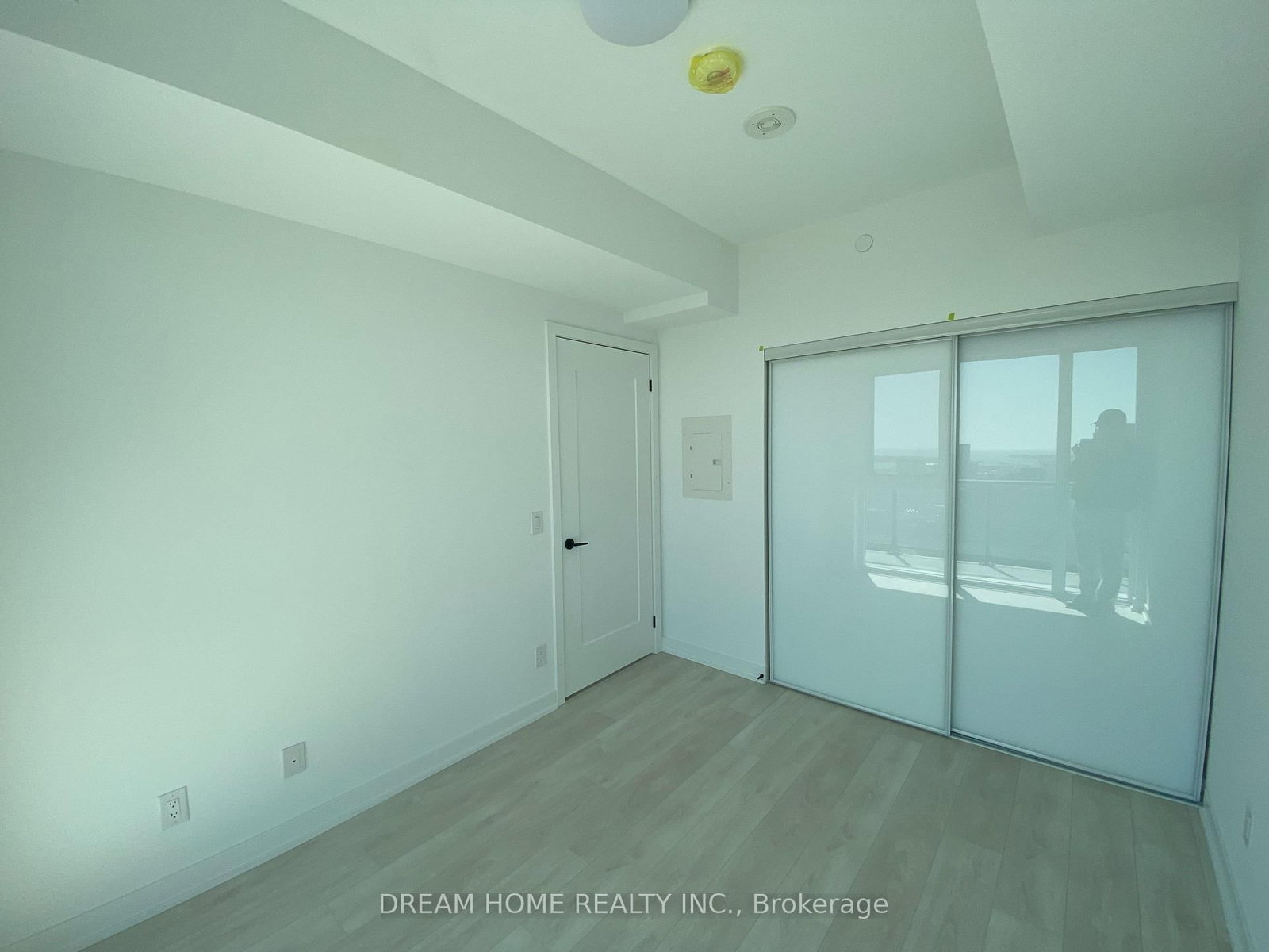 5 Defries Street, Unit 911 - Photo 10