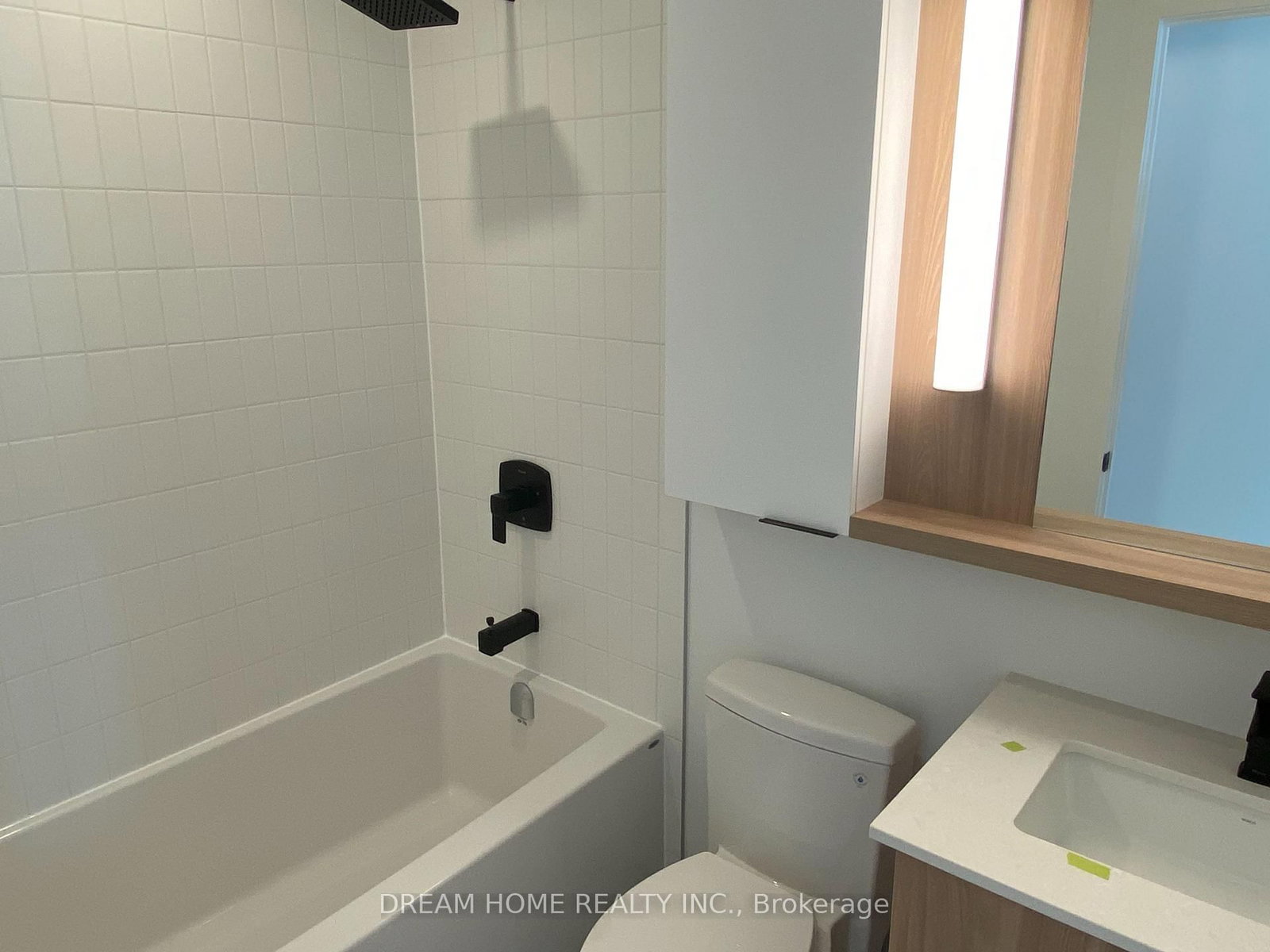 5 Defries Street, Unit 911 - Photo 11