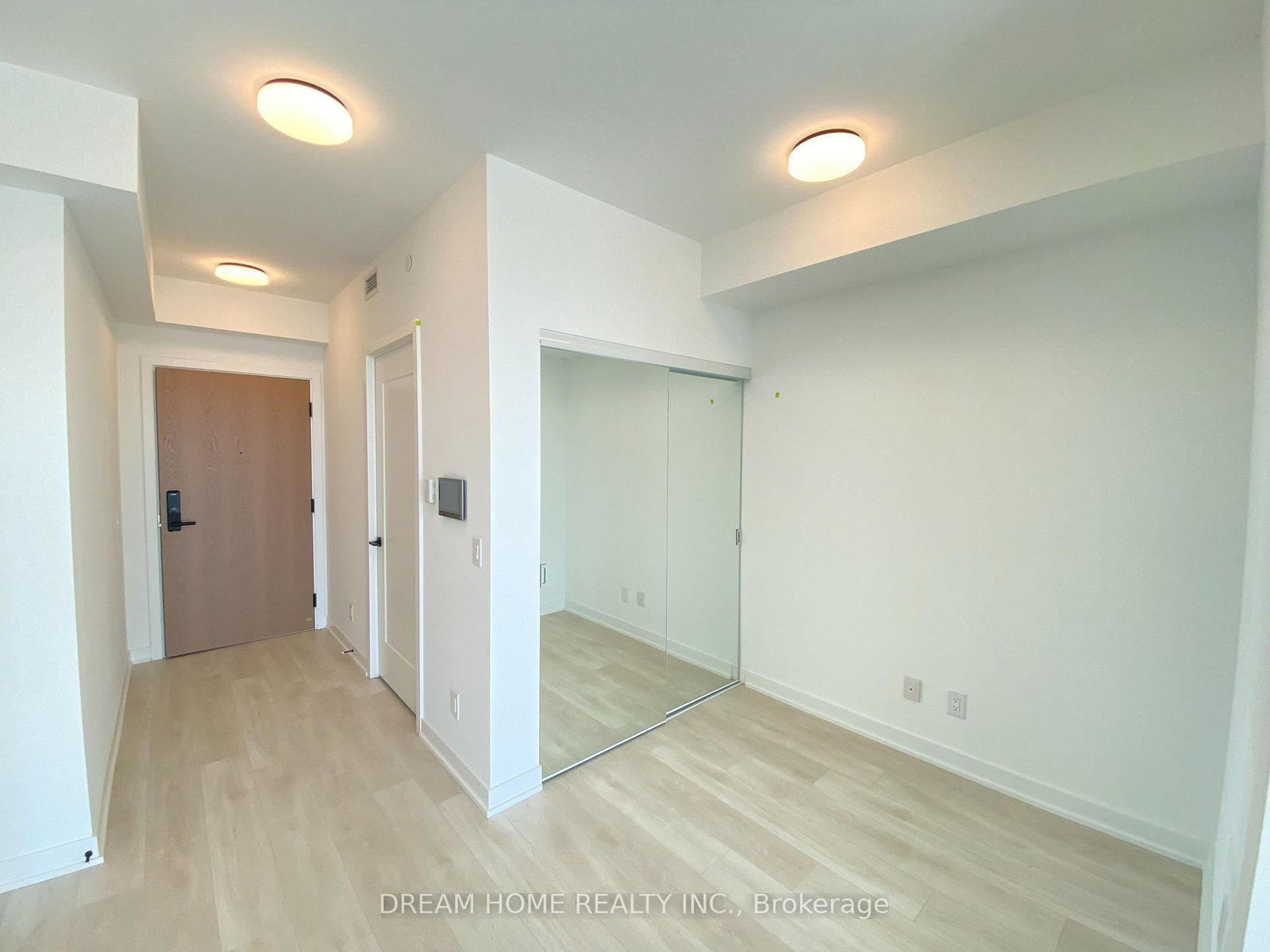 5 Defries Street, Unit 911 - Photo 6