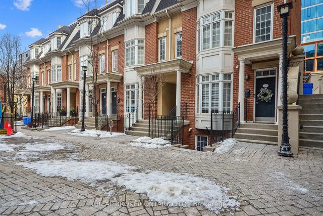 12 - 11 Niagara Street