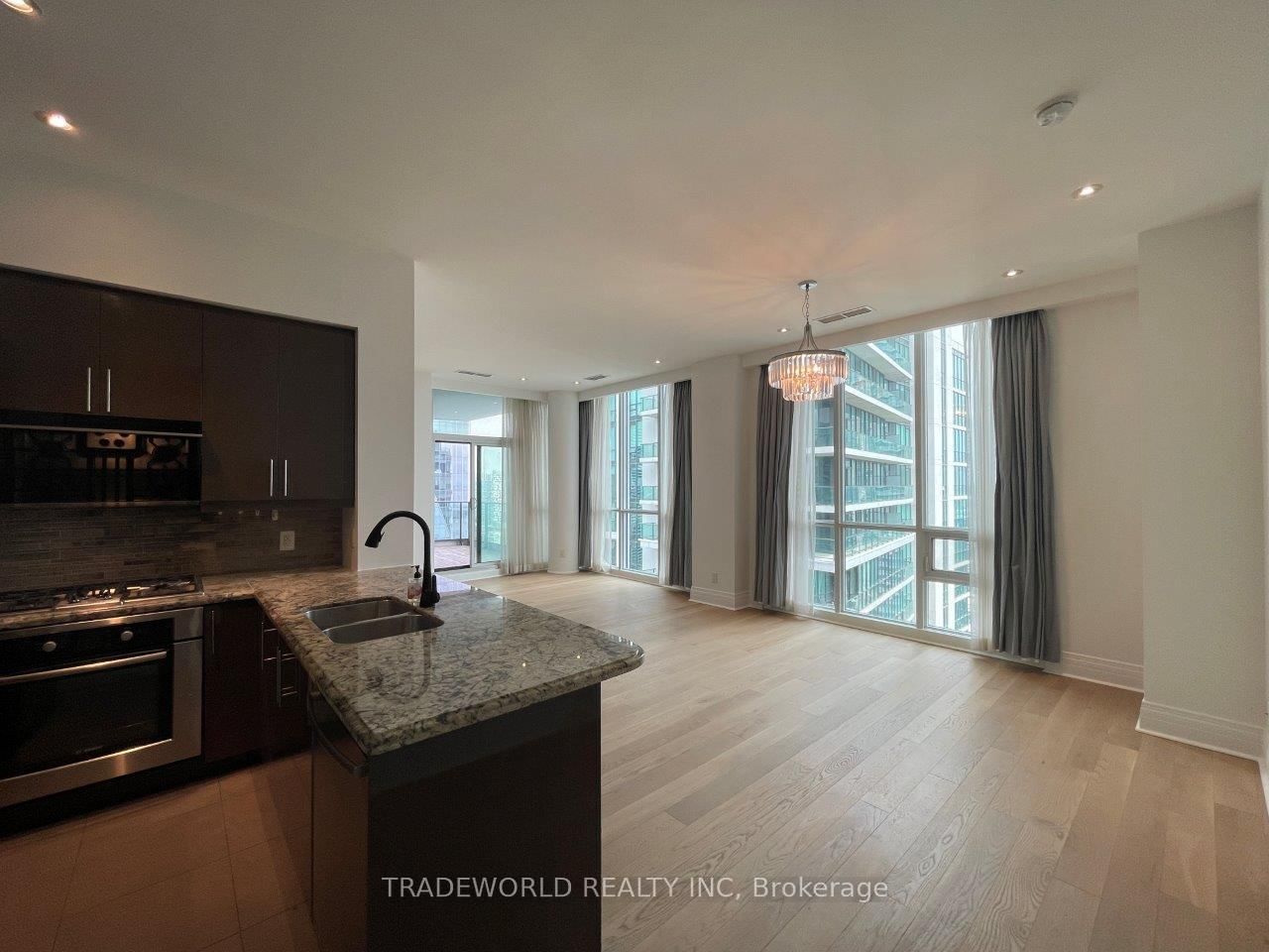33 Bay Street • #5003 • Toronto, ON photo 11