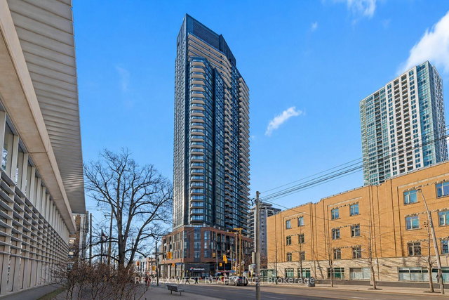 2006 - 159 Wellesley Street E