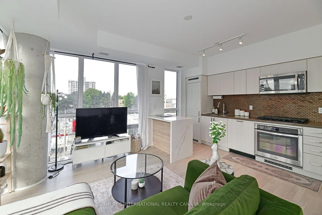 326 - 501 St Clair Avenue W