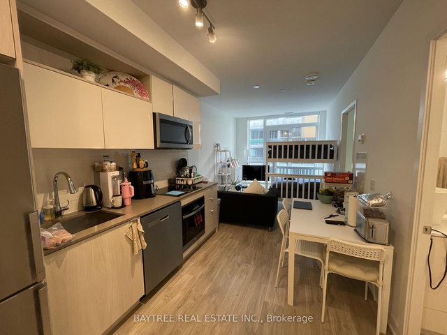403 - 100 Dalhousie Street