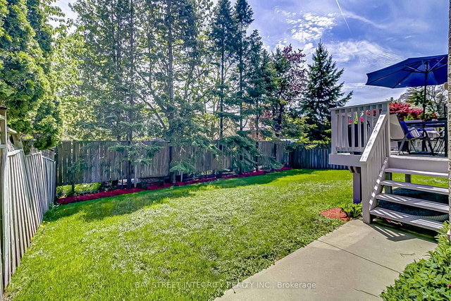 9 Jardin Hill Court