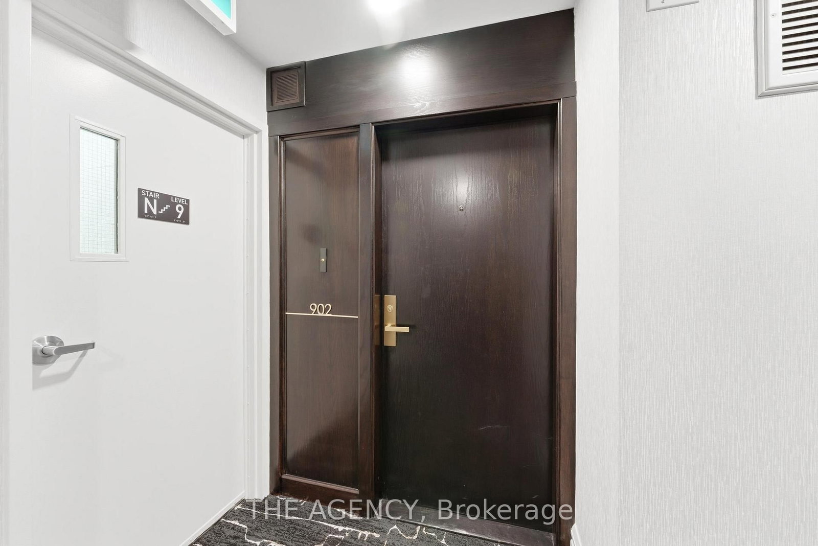 900 Yonge Street • #902 • Toronto, ON photo 5