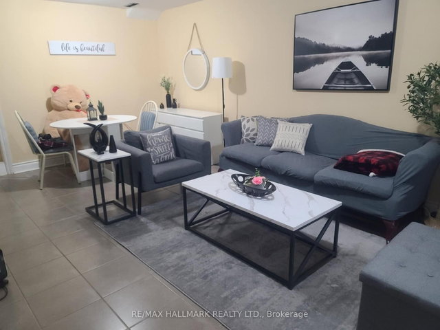Basement - 399 Lawrence Avenue W