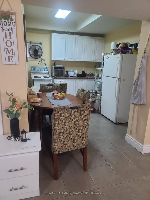 Basement - 399 Lawrence Avenue W