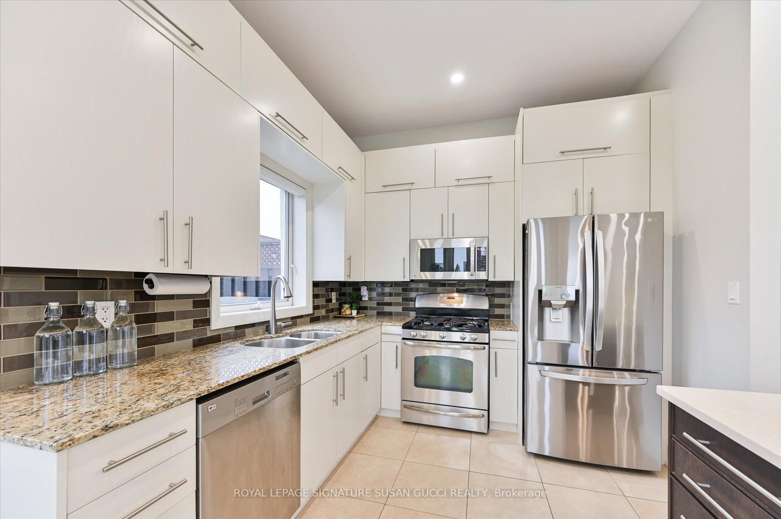 110 Tisdale Avenue - Photo 11
