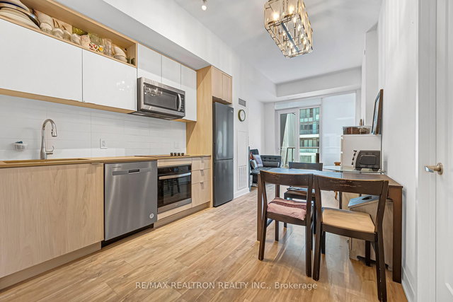 1742 - 121 Lower Sherbourne Street
