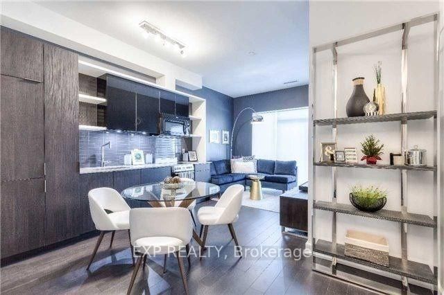 201 - 6 Parkwood Avenue