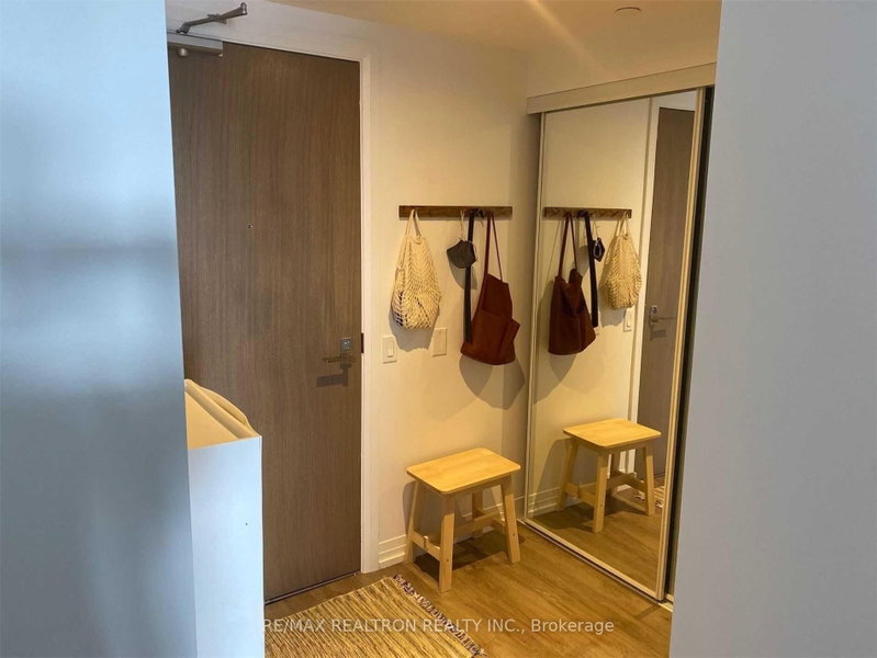 Room2